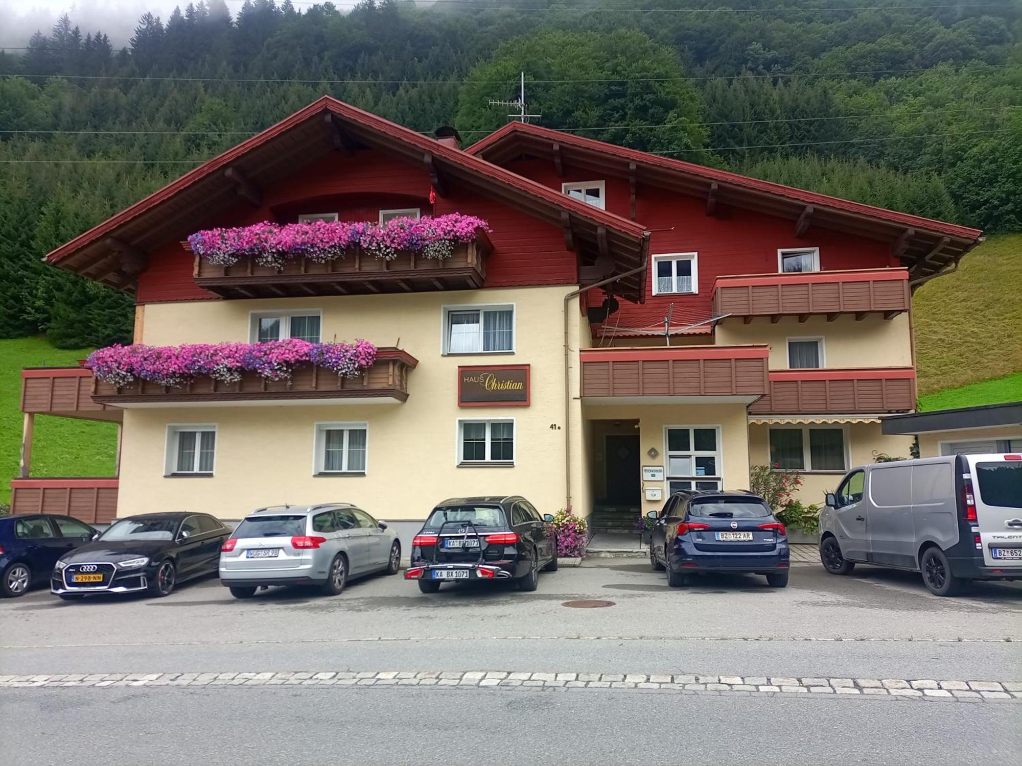 Haus Christian Apartment Klosterle am Arlberg Exterior photo