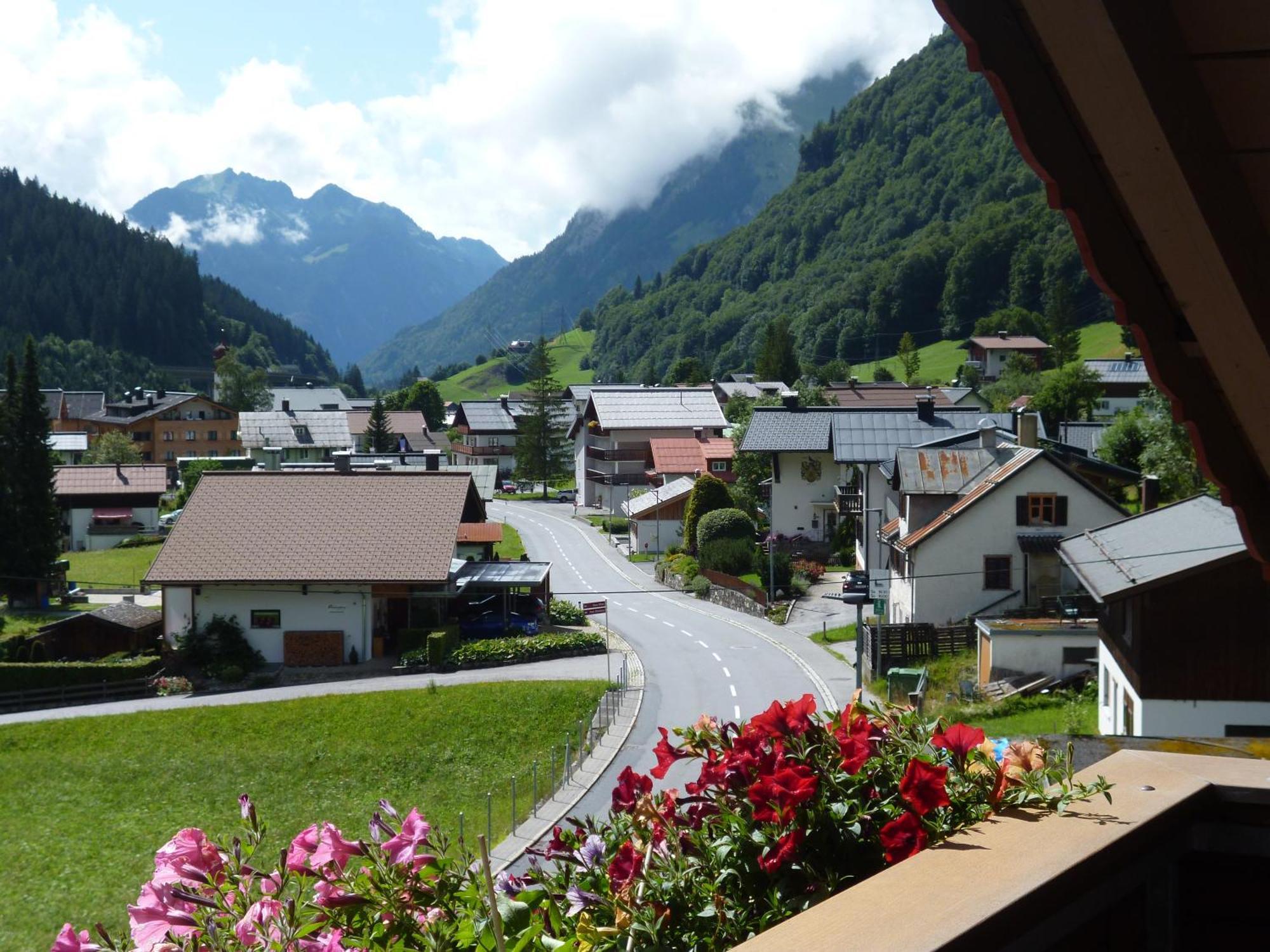 Haus Christian Apartment Klosterle am Arlberg Exterior photo